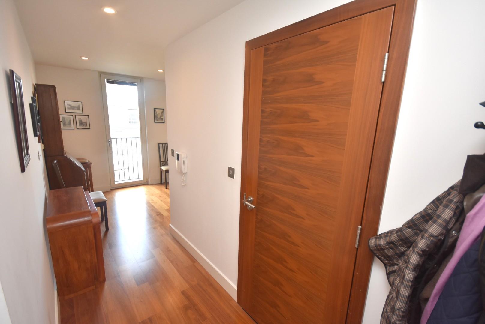 127 Hayes Apartments, The Hayes Cardiff CF10 1BL